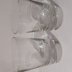 "Bayleis" 2 liquor glasses